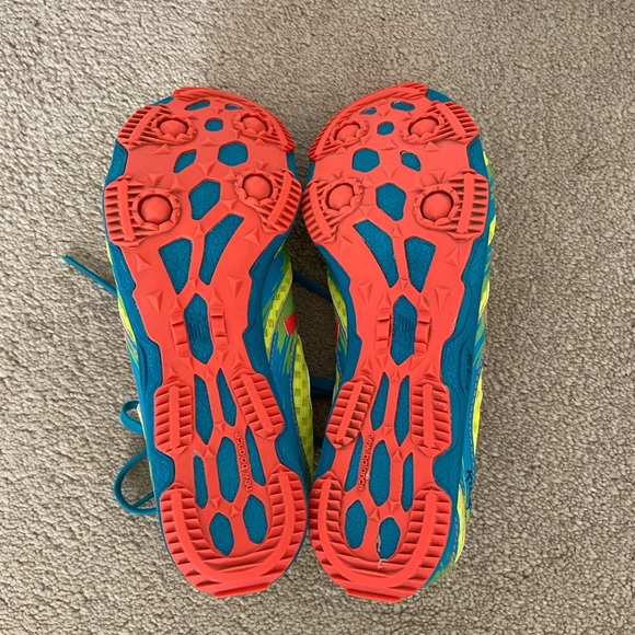 New Balance Women’s Track Running Flats - Picture 5 of 6